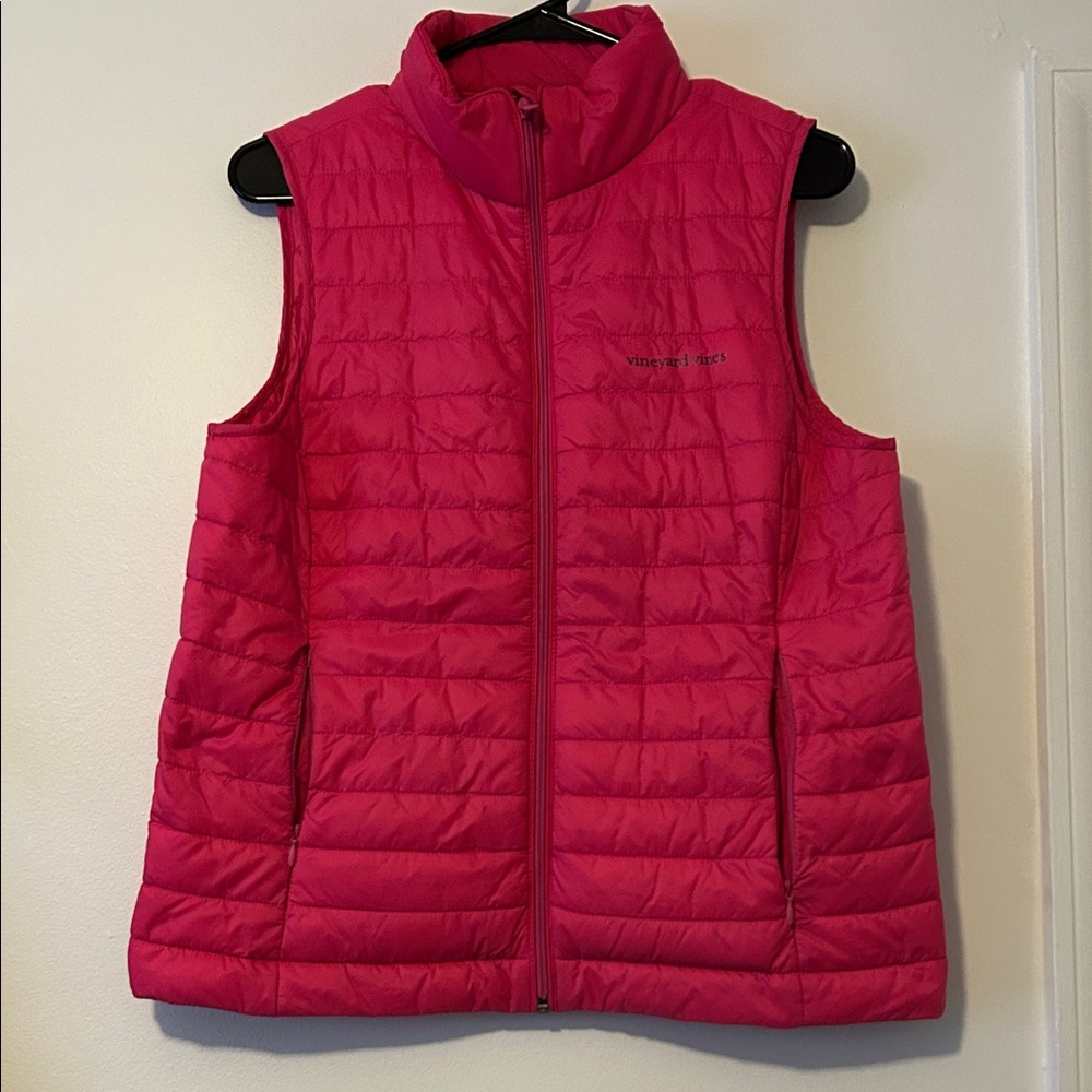 Vineyard Vines- Hot Pink Women's Fitted Quilted Vest with Logo, Size Medium